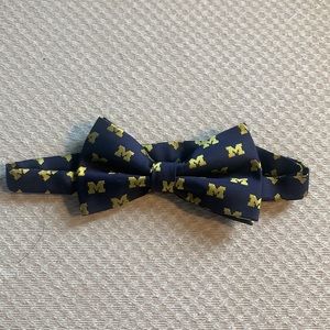 Boys Michigan bow tie